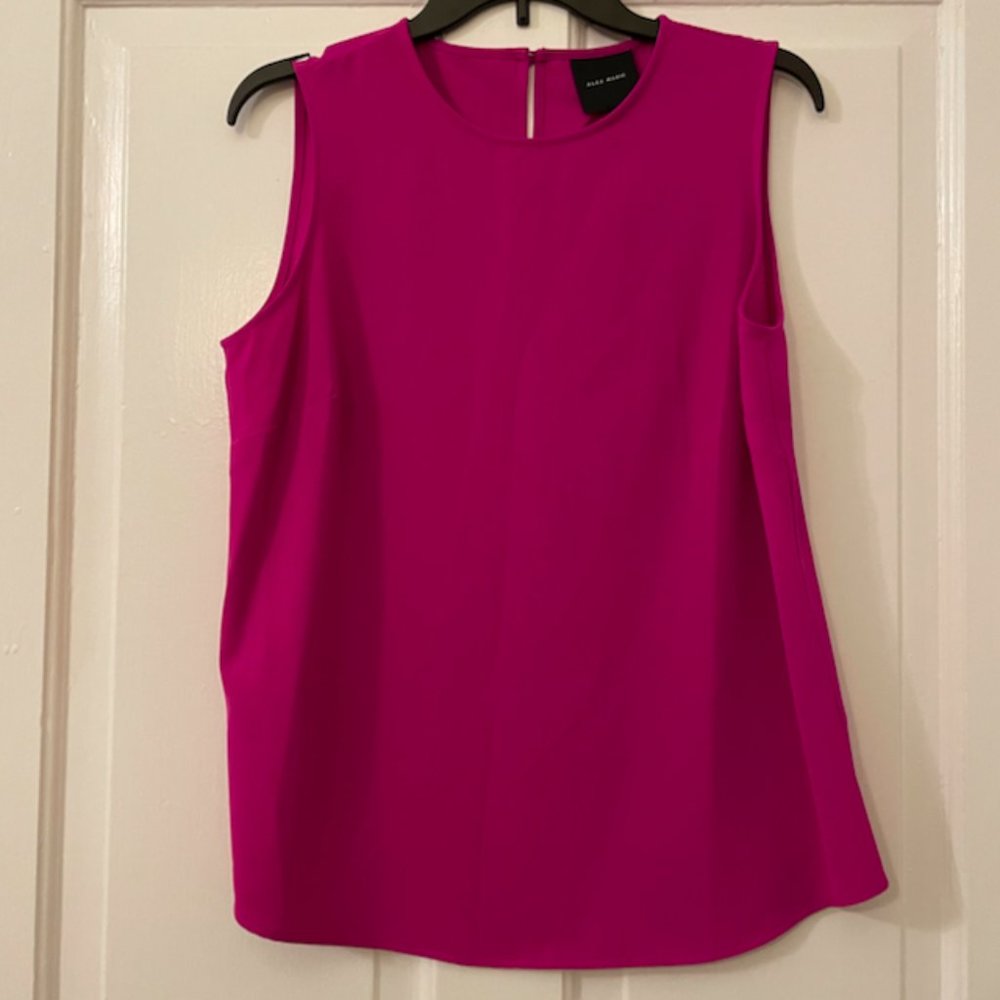 Fuchsia Evelyn Round Neck Sleeveless Woven Top